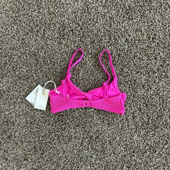 Good American Always Fits Twisted Top in Hawaiian Pink001, size 0 - Picture 6 of 6